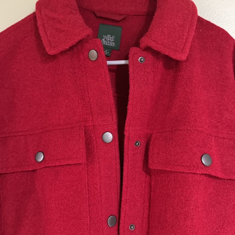 Red jacket - Picture 2 of 3